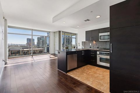 Tiny photo for 800 The Mark Ln #1606, San Diego, CA 92101 (MLS # 250043252)