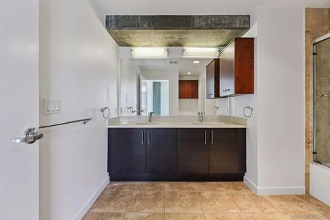 Tiny photo for 800 The Mark Ln #1606, San Diego, CA 92101 (MLS # 250043252)