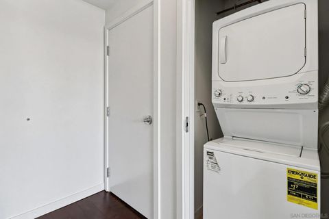 Tiny photo for 800 The Mark Ln #1606, San Diego, CA 92101 (MLS # 250043252)