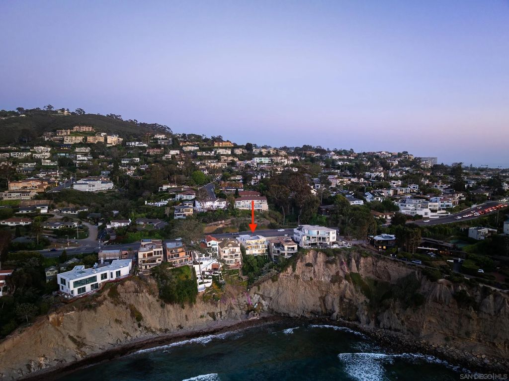 Photo of 1624 Torrey Pines Rd, La Jolla, CA 92037 (MLS # 250029326)