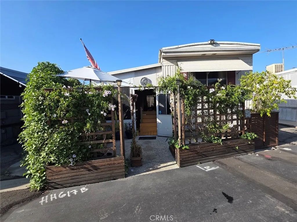 Photo of 4849 Peck #39, El Monte, CA 91732 (MLS # DW26092457)