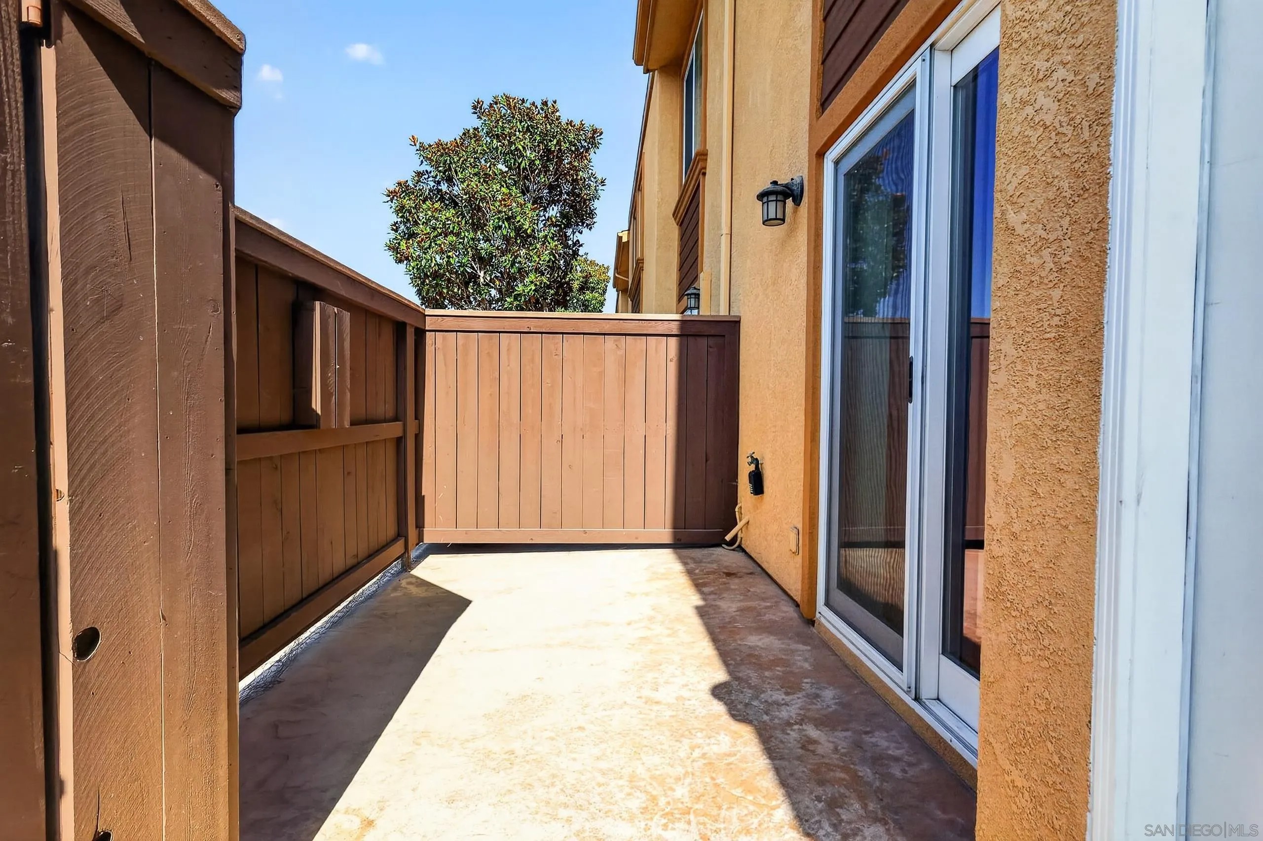 5252 Balboa Arms Dr 153
