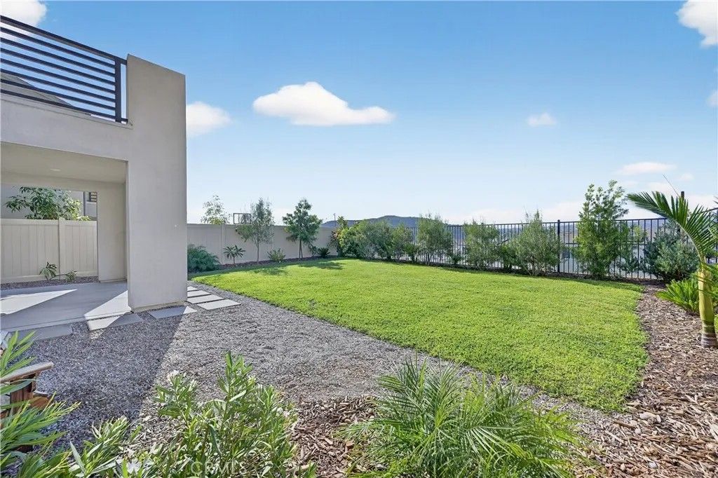 Photo of 35164 Bergamot Cove, Fallbrook, CA 92028 (MLS # OC25214616)