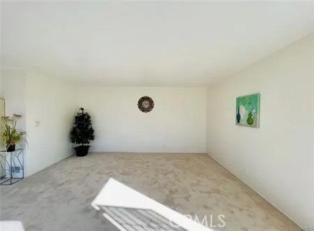 364 W 15th