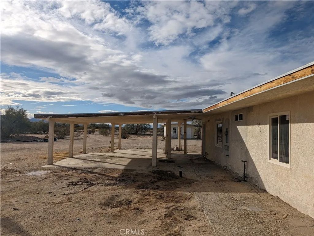 Photo of 4254 Parker Rd, 29 Palms, CA 92277 (MLS # SW26060672)