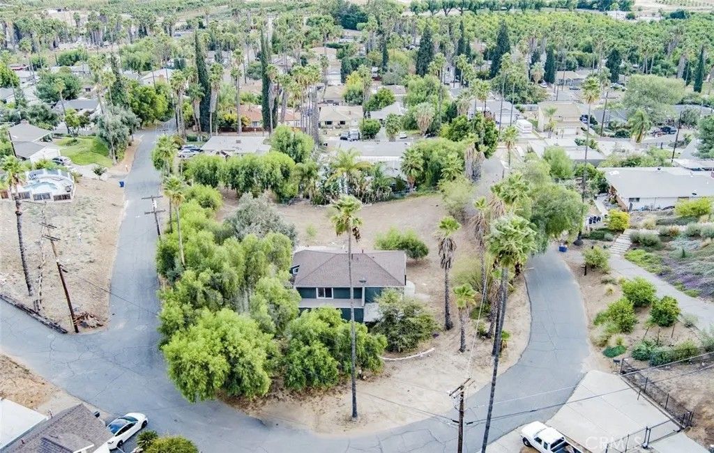 Photo of 2390 Prenda Ave, Riverside, CA 92504 (MLS # CV26012281)