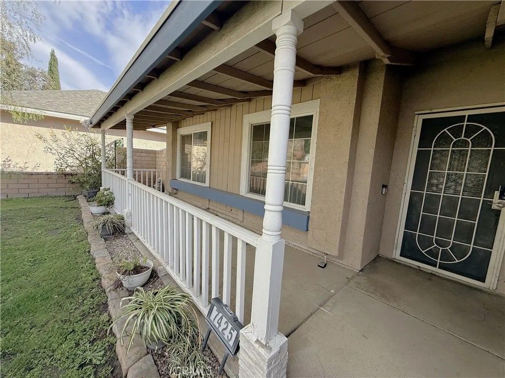 Photo of 7425 Palo Verde Ave, Fontana, CA 92336 (MLS # IG26031454)