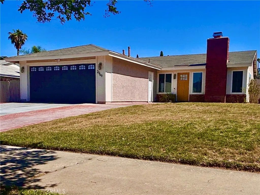 Photo of 2969 Crestwood Place, Riverside, CA 92503 (MLS # DW26063251)