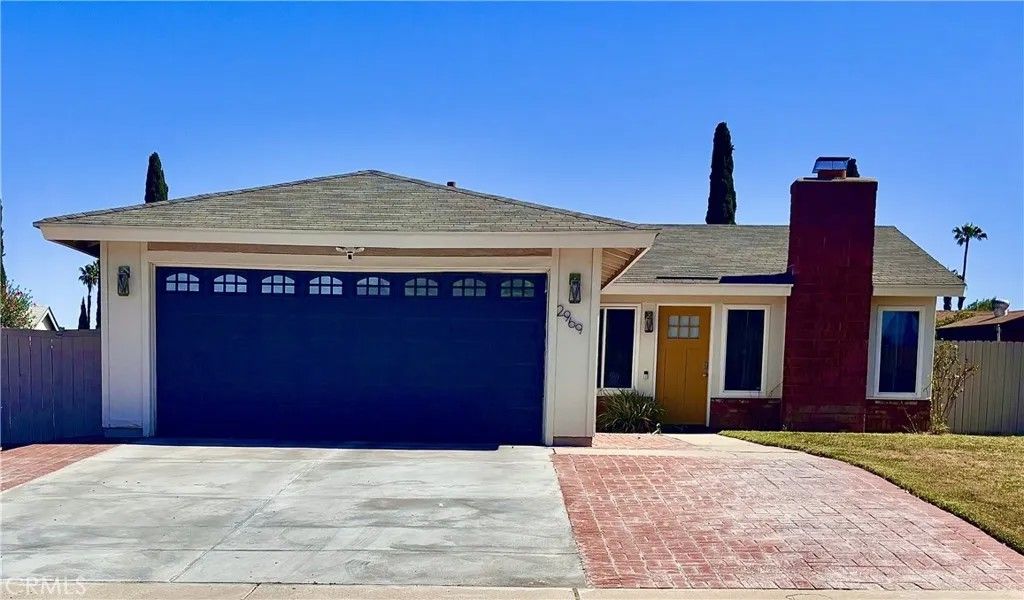 Photo of 2969 Crestwood Place, Riverside, CA 92503 (MLS # DW26063251)