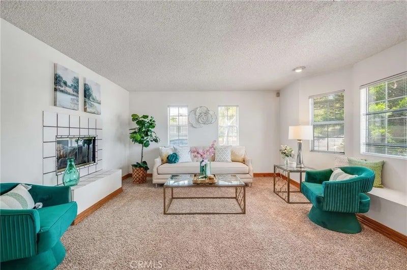 3304 Lewis