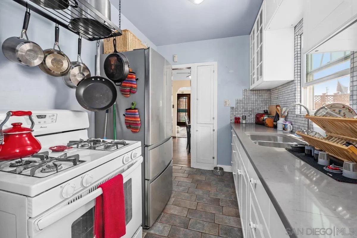 3572 33rd Street