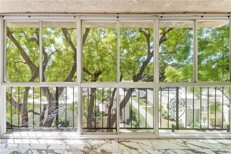 2381 Via Mariposa West 2B