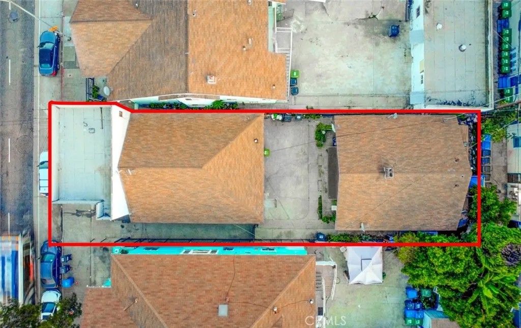 Photo of 348 W Vernon Avenue, Los Angeles, CA 90037 (MLS # DW25279413)