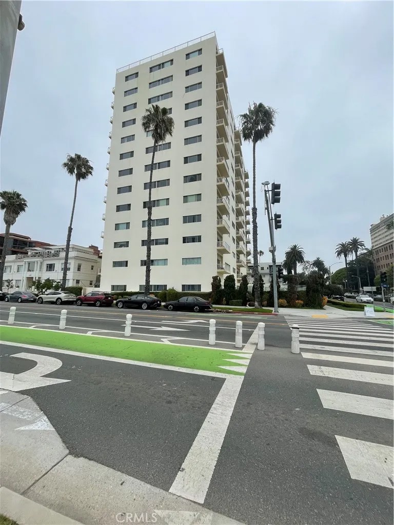 101 California 1104
