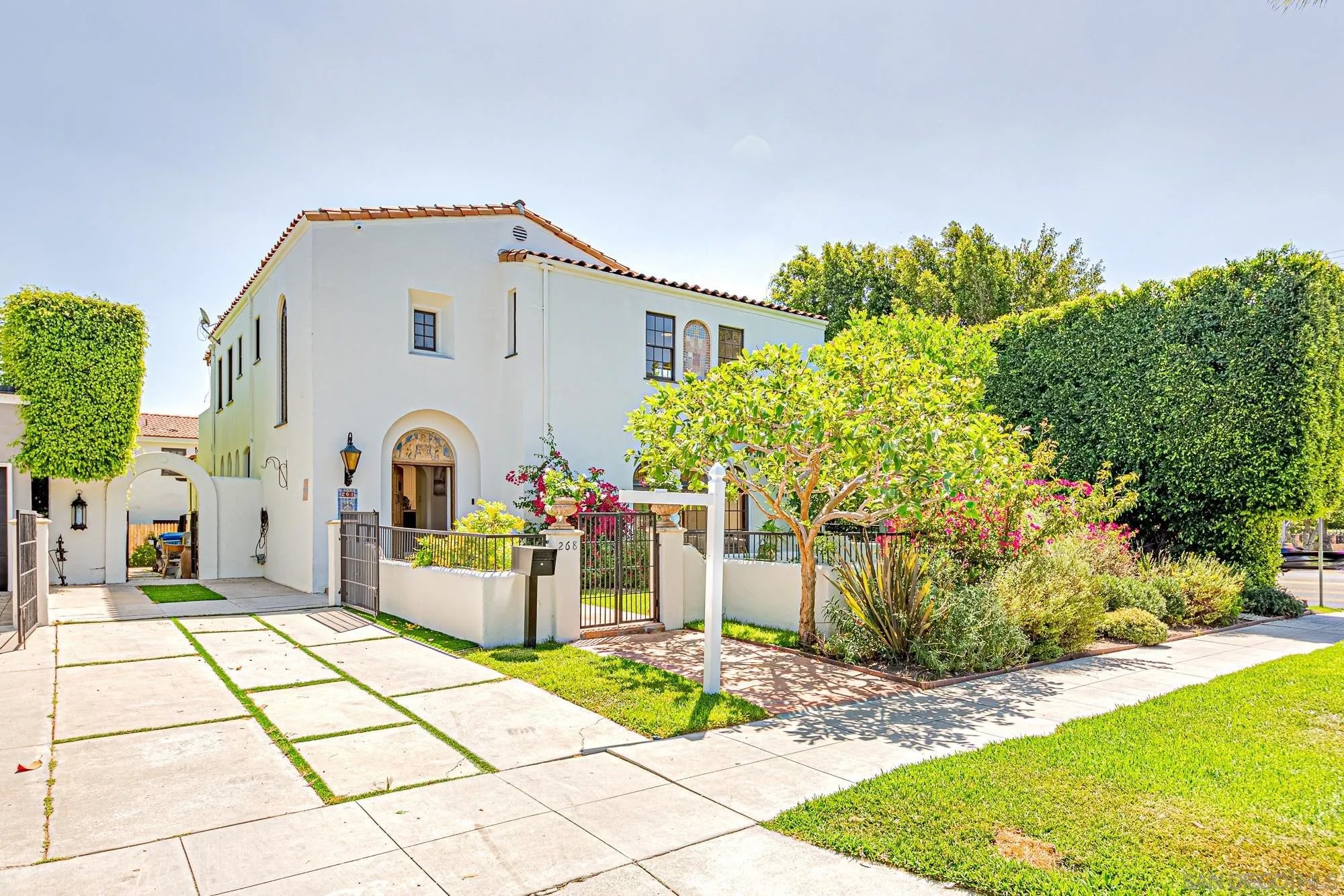 268 S Arden Blvd.