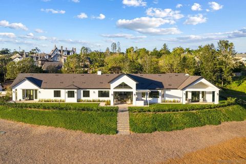 5120 Creek Oak Dr Fallbrook CA 92028