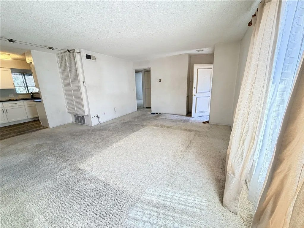 124 E Avenue 44