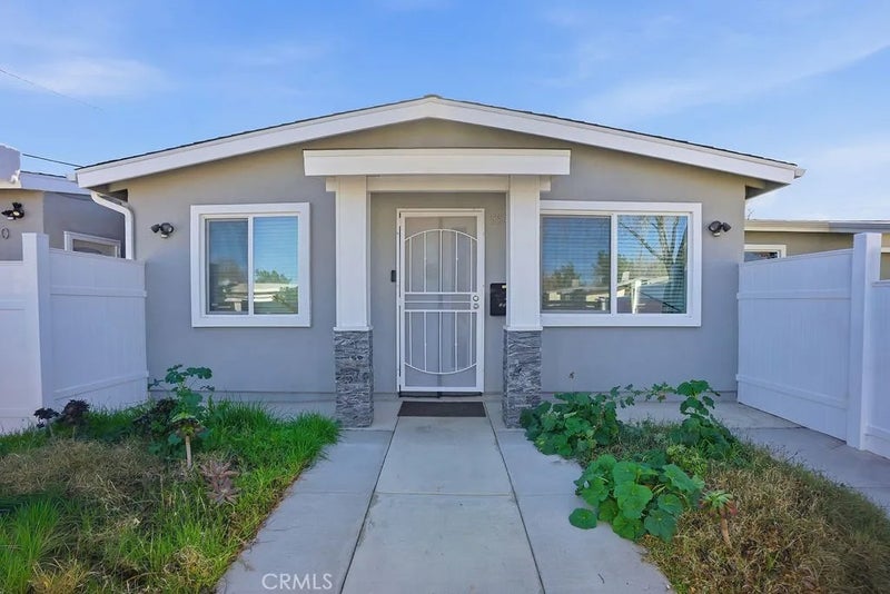 552 W Avenue H8