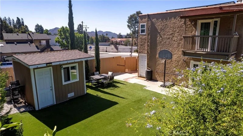 2389 Mayfield