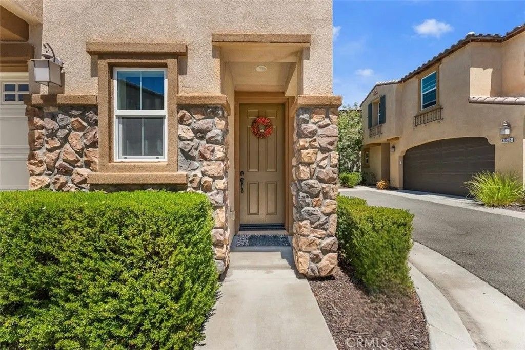 Photo of 40542 Calla Lilly Street, Murrieta, CA 92563 (MLS # IG25175905)