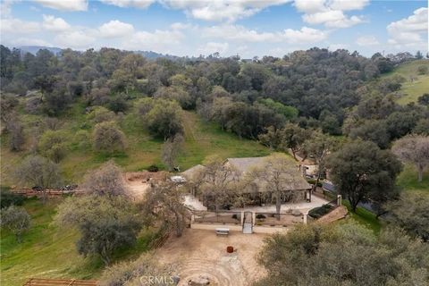 Photo of 29501 Hart Oaks Drive, Keene, CA 93531 (MLS # PI26048412)