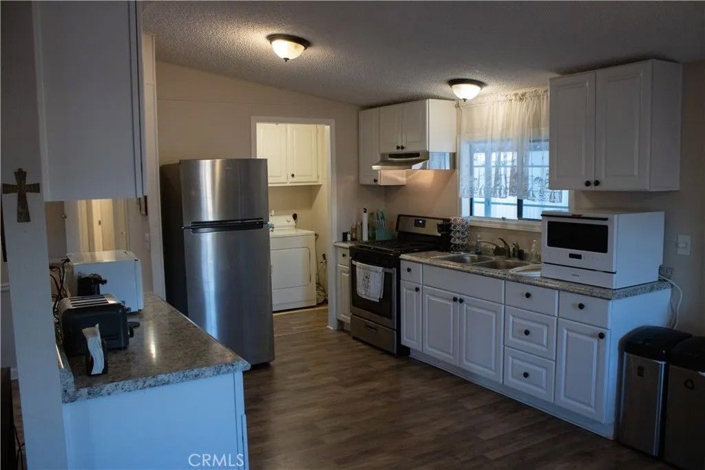 Photo of 44725 State Highway 74, Hemet, CA 92544 (MLS # SW25282363)