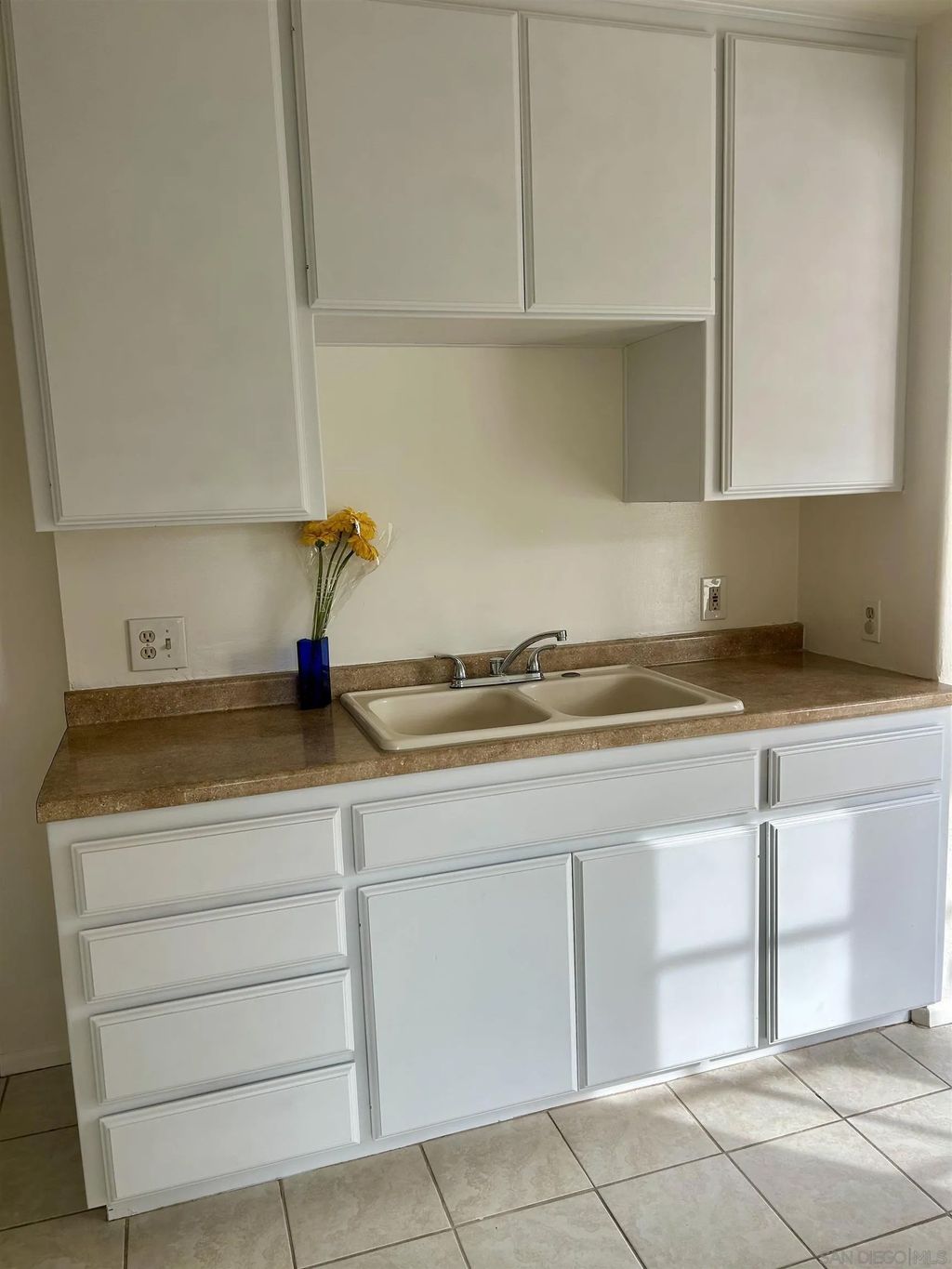 Photo of 1042 S Coast Highway 101, Encinitas, CA 92024 (MLS # 260002228)