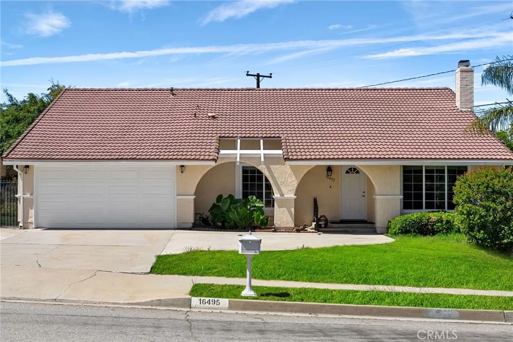 16495 Canelones Dr