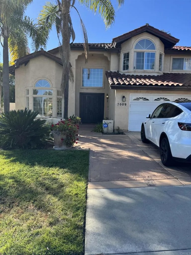 7009 El Fuerte street