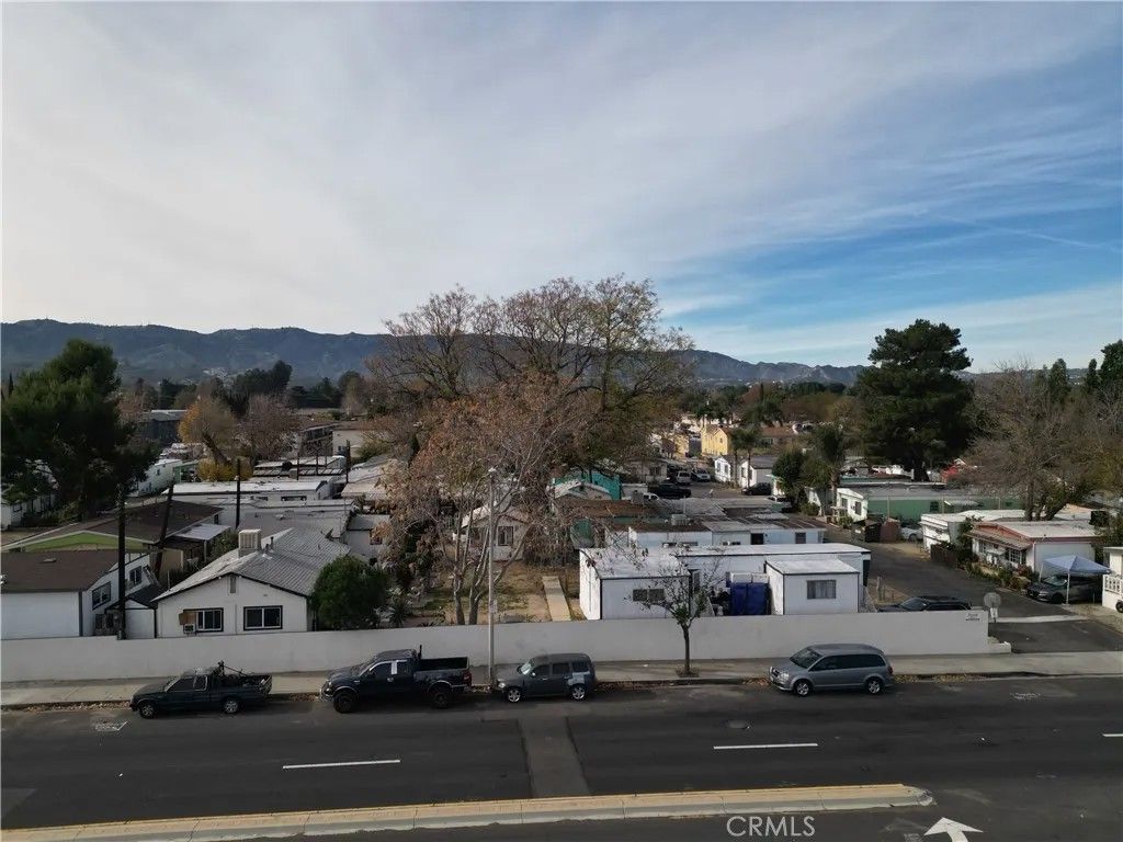 Photo of 24833 Railroad Ave, Newhall, CA 91321 (MLS # CV26016949)