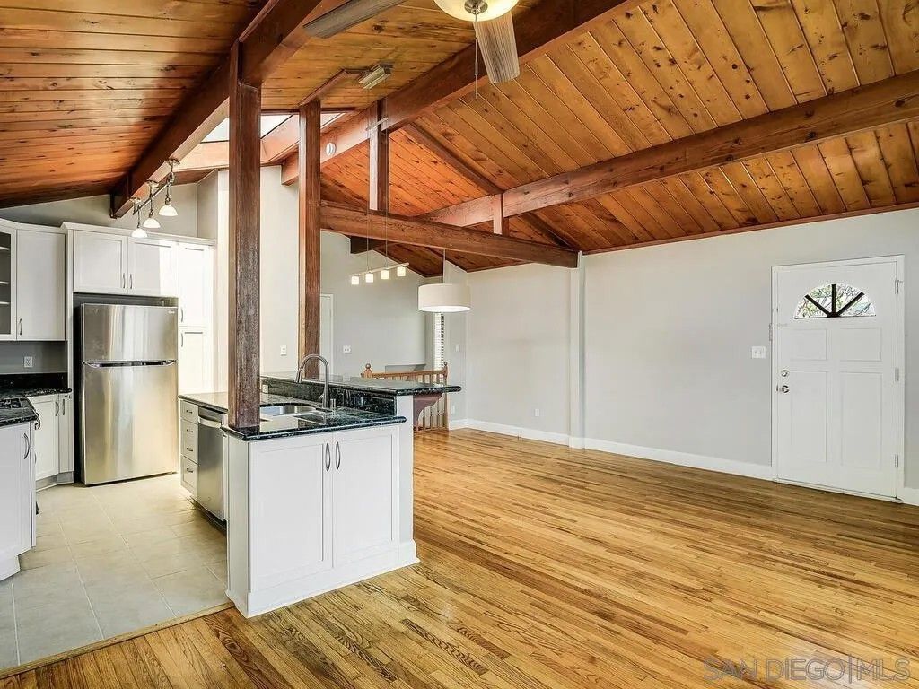 Photo of 3614 Wawona Dr, San Diego, CA 92106 (MLS # 250044825)