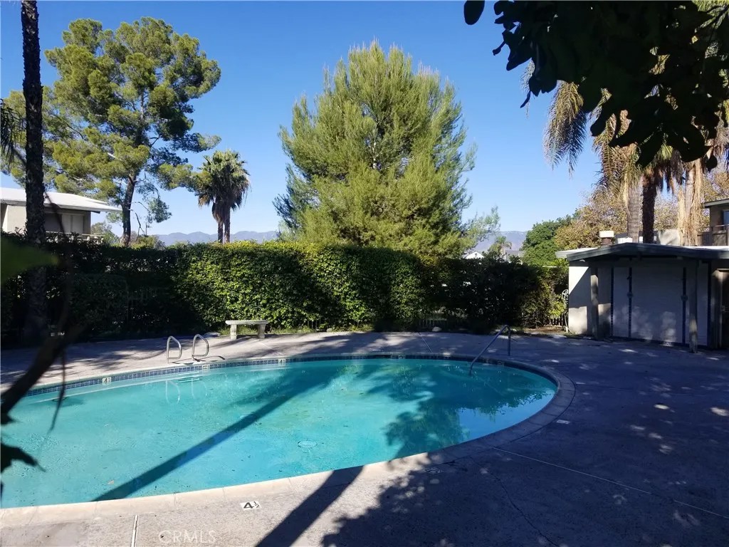 1800 E Old Ranch Road 162