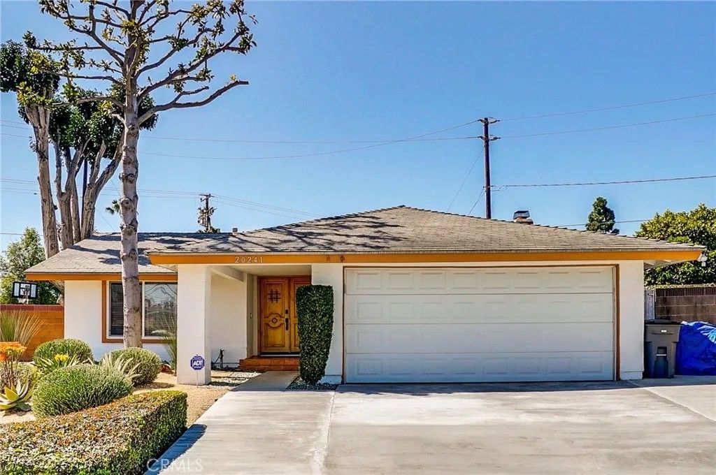 Photo of 20241 Galway Avenue, Carson, CA 90746 (MLS # SB26053301)