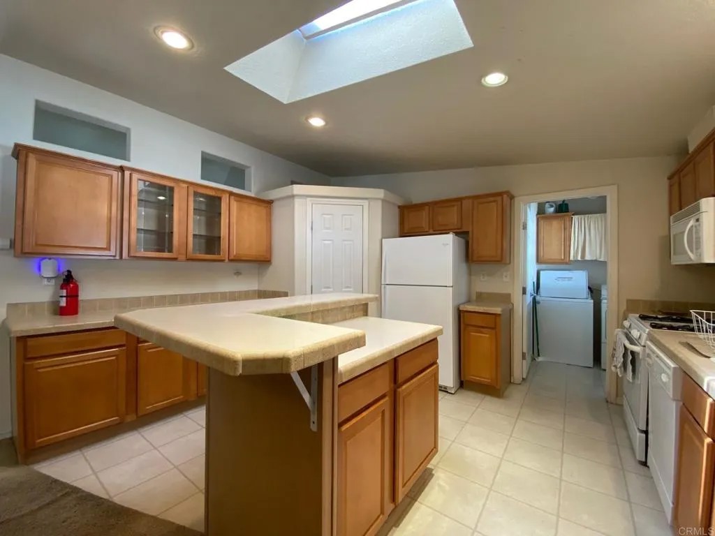 13300 Los Coches Rd E #8