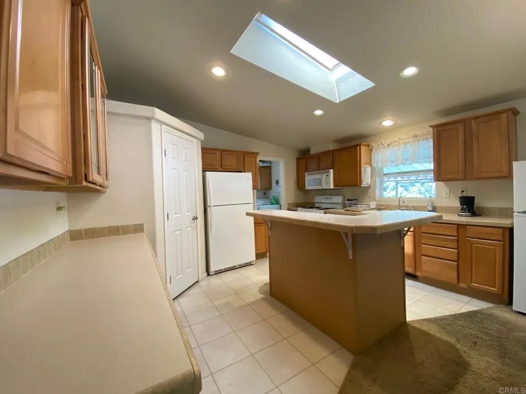 13300 Los Coches Rd E #8
