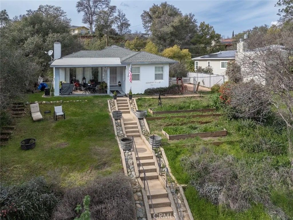 Photo of 27 Riverview, Oroville, CA 95965 (MLS # OR26039893)