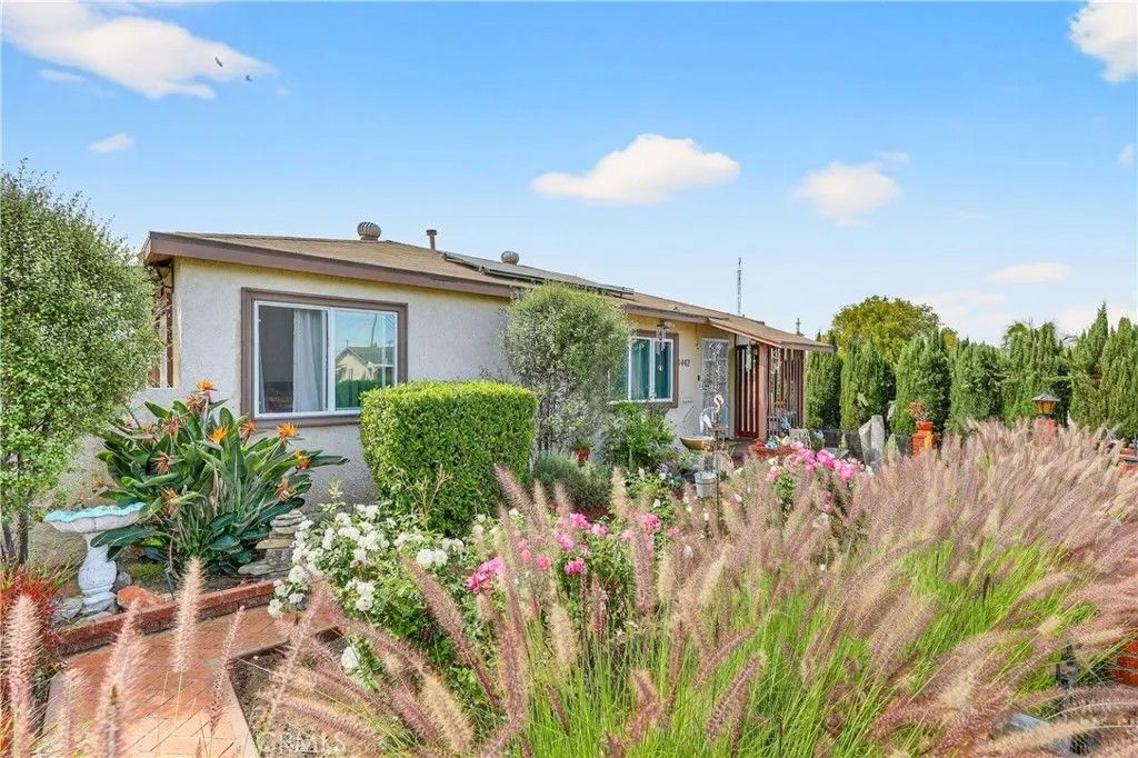 Photo of 1442 W G Street, Wilmington, CA 90744 (MLS # TR26074448)