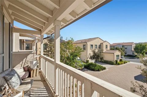 Tiny photo for 137 Halo, Irvine, CA 92618 (MLS # OC25254971)