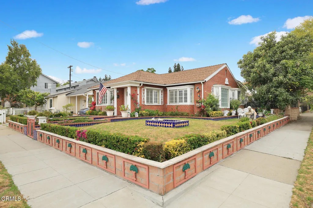 2399 White Street