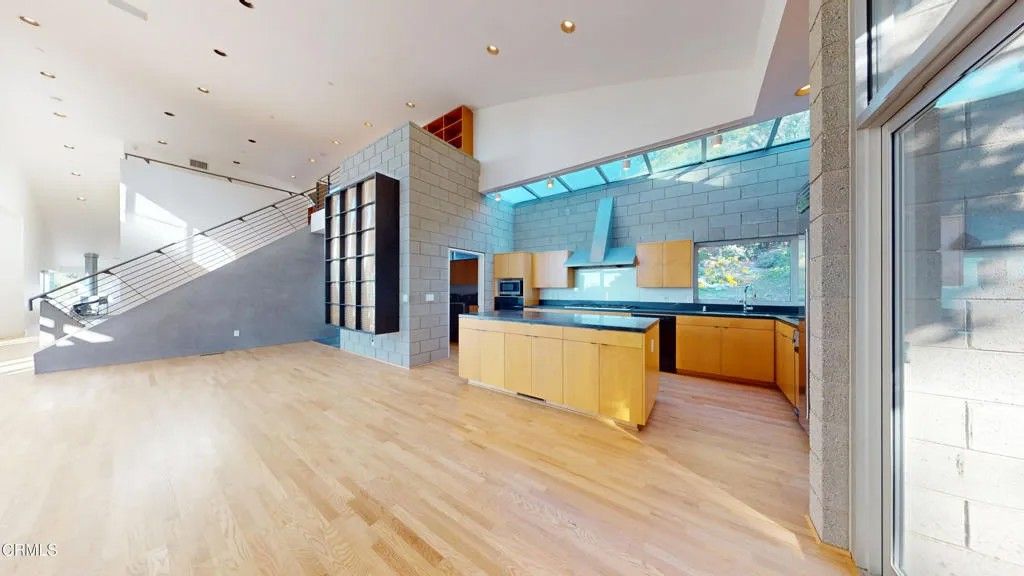 Photo of 1602 Woodglen Lane, Altadena, CA 91001 (MLS # P1-25478)