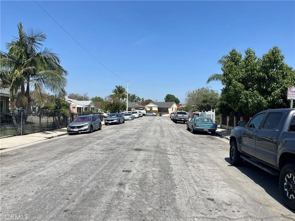 Photo of 544 Keenan Ave, Los Angeles, CA 90022 (MLS # MB26075024)