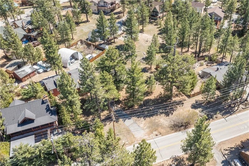351 Edgemoor