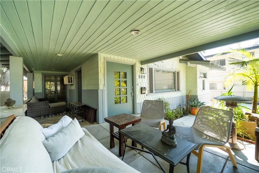 Photo of 580 N Holliston Avenue, Pasadena, CA 91106 (MLS # PW26096741)