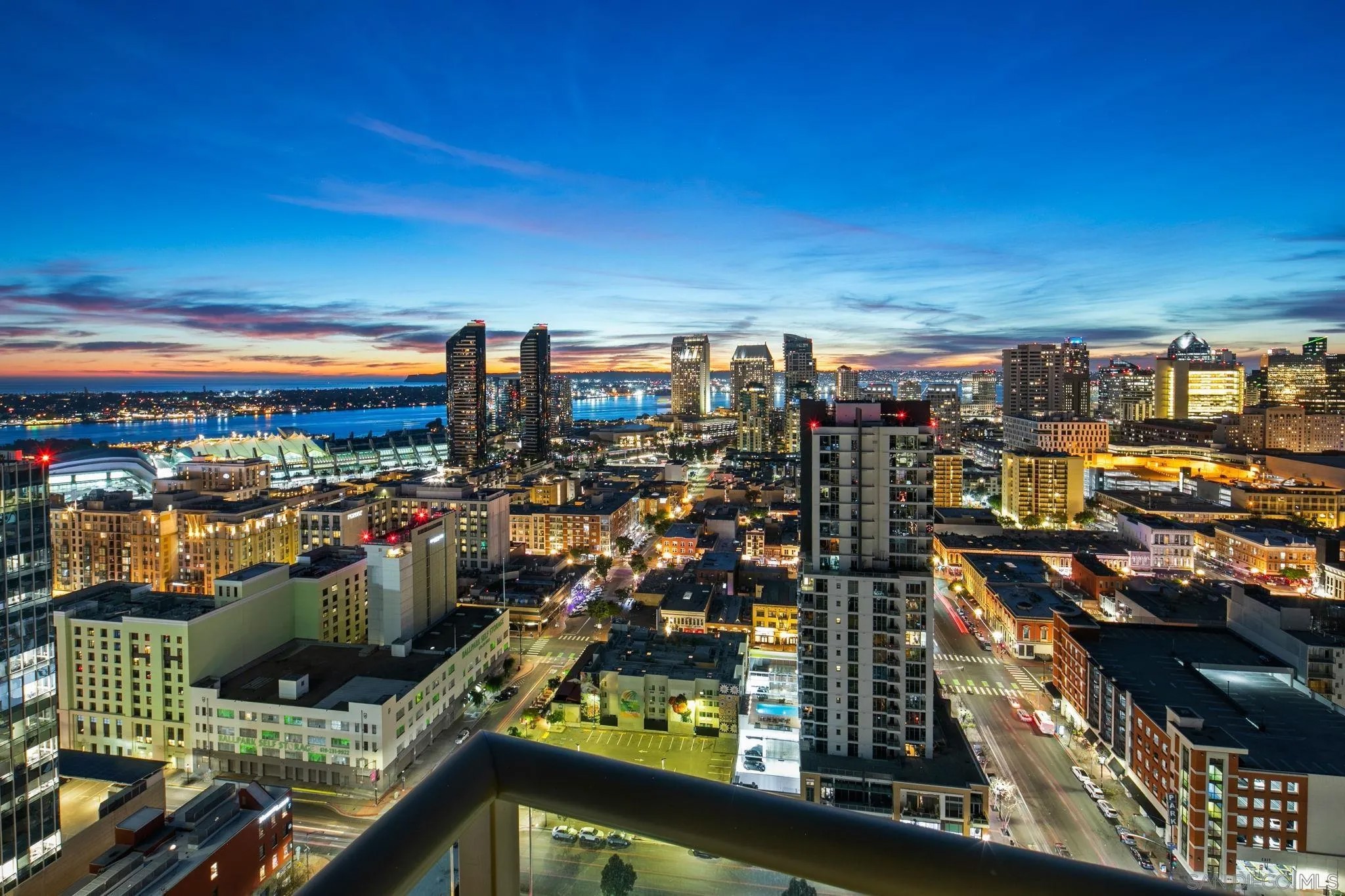 800 The Mark Ln 2801