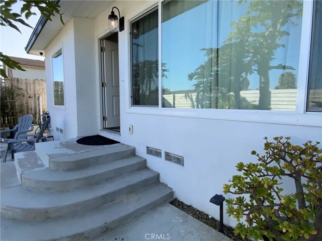 Photo of 17091 B Lane, Huntington Beach, CA 92647 (MLS # OC26005676)