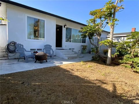 Photo of 17091 B Lane, Huntington Beach, CA 92647 (MLS # OC26005676)