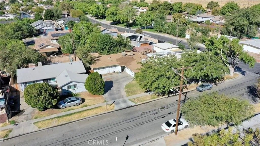 Photo of 45911 Kingtree Avenue, Lancaster, CA 93534 (MLS # SR25241036)