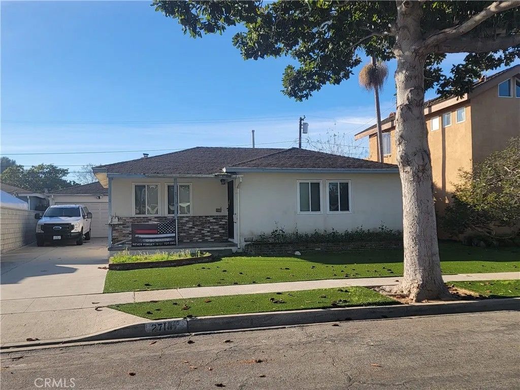 Photo of 2714 184th St, Redondo Beach, CA 90278 (MLS # SB26021929)