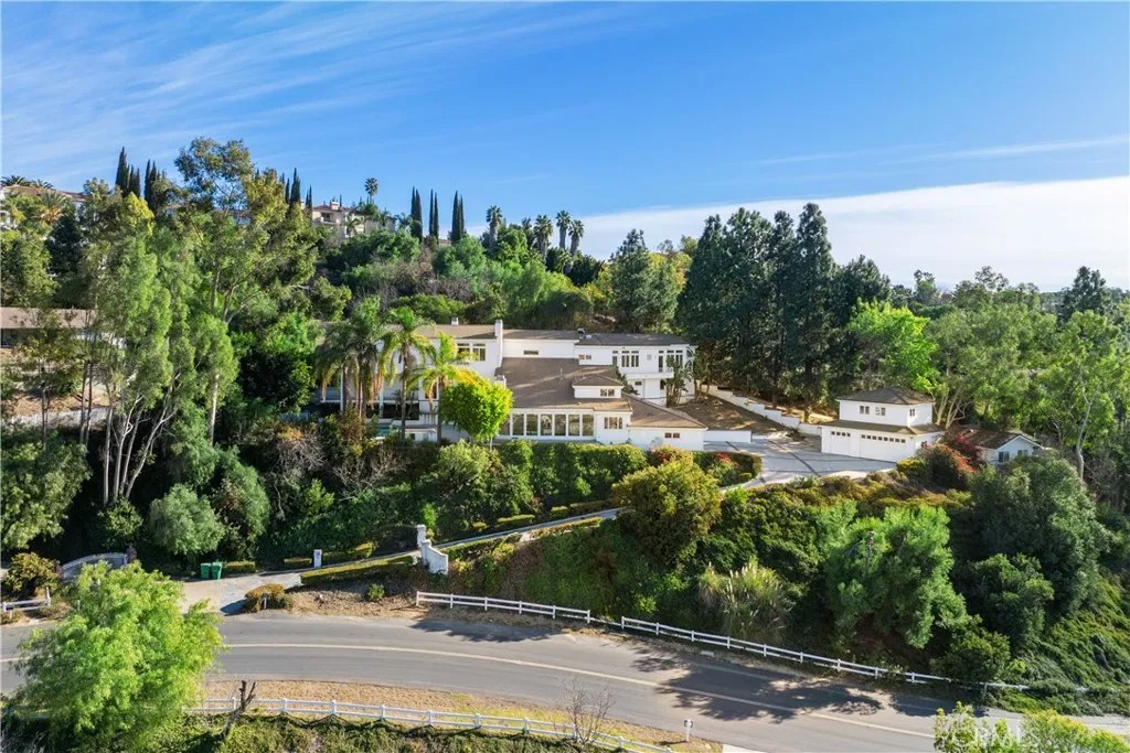 2820 Shadow Canyon Road