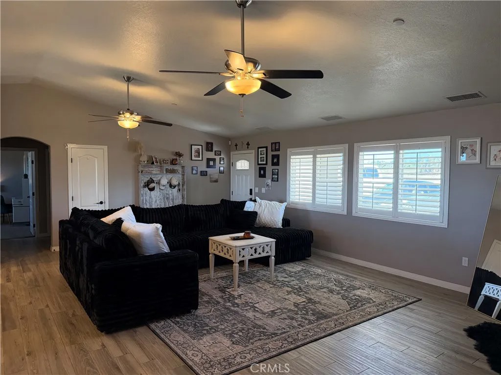 5824 White Fox Trl